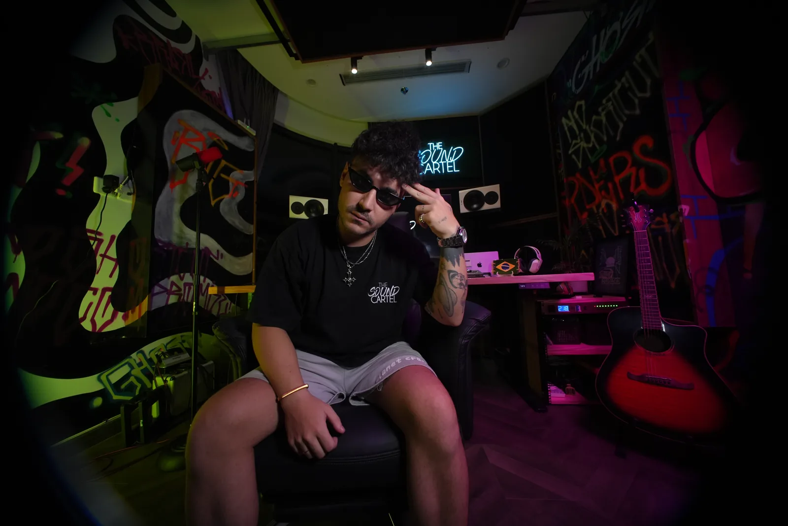 Ravage trong studio The Sound Cartel